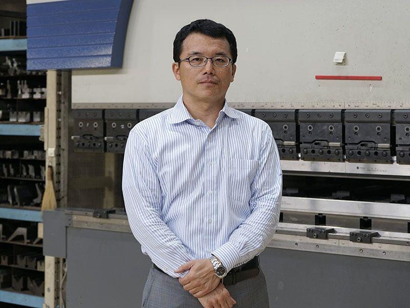 株式会社　新美利一鉄工所